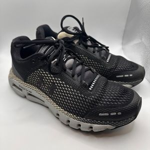 Under Armour UA HOVR Infinite - Men's Running Shoes Size 8.5 US - Original Box